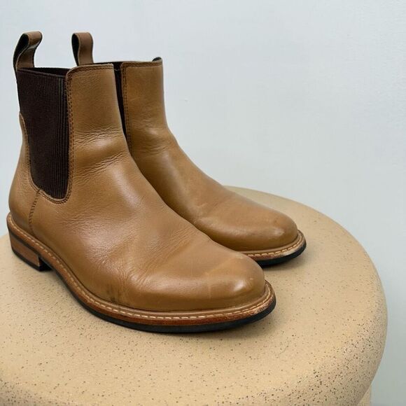 Nisolo Women’s Leather Carmen Chelsea Boot in Almond Brown - Picture 13 of 16